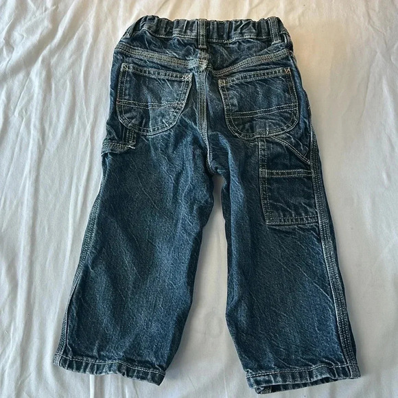 OshKosh B'gosh - 2 piece toddler  outfit/set. Size 24 months - Picture 7 of 8